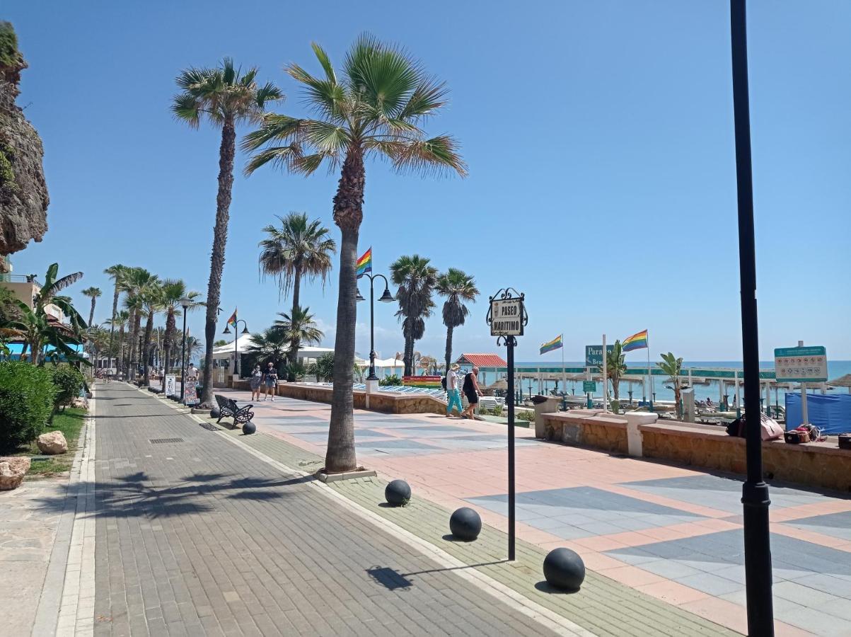 Apartamento La Roca Chica Torremolinos Esterno foto